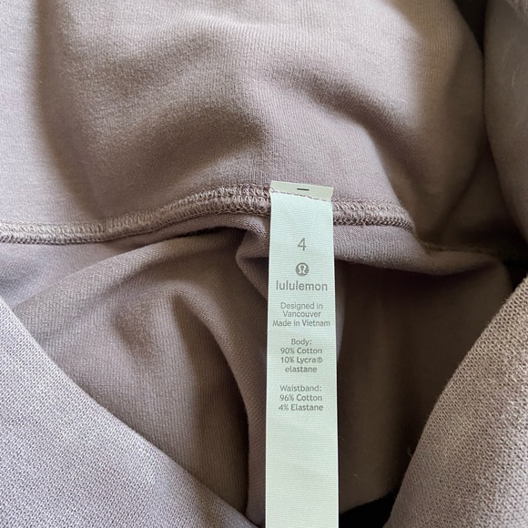 Lululemon high rise tights - Picture 4 of 4